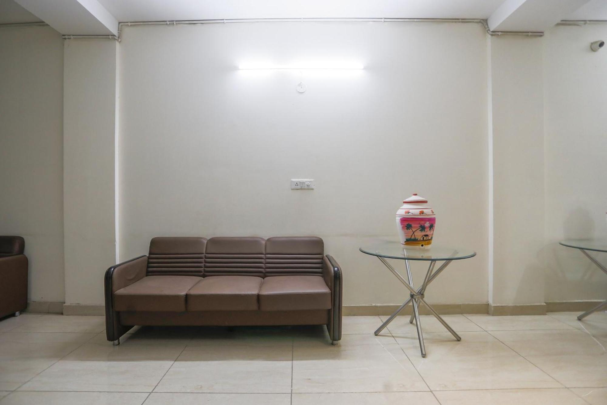 פארידבד Hotel O Jsb Hotel מראה חיצוני תמונה