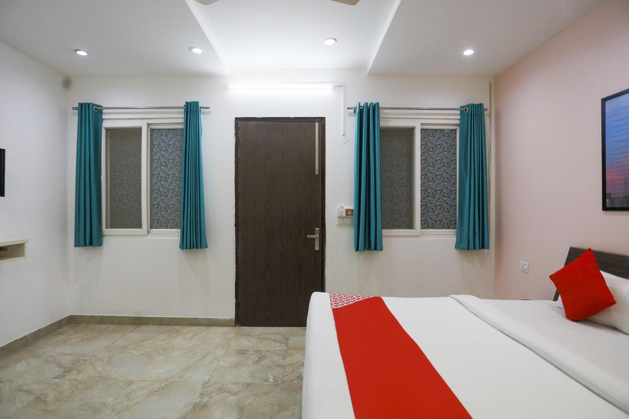 פארידבד Hotel O Jsb Hotel מראה חיצוני תמונה